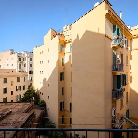 Domus Alberone Apartment *